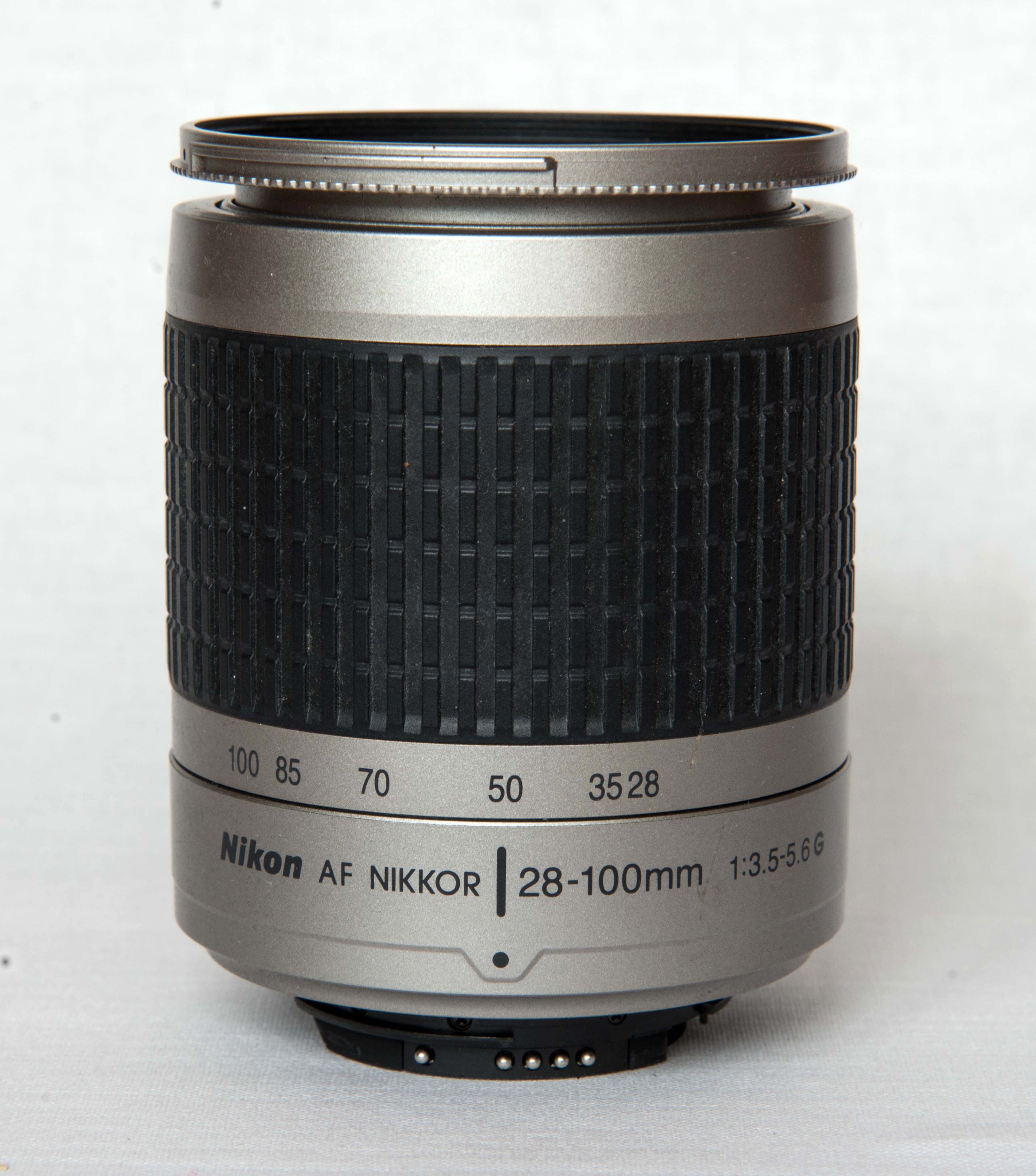 AF Nikkor 28-100 mm - 3.5-5.6 G